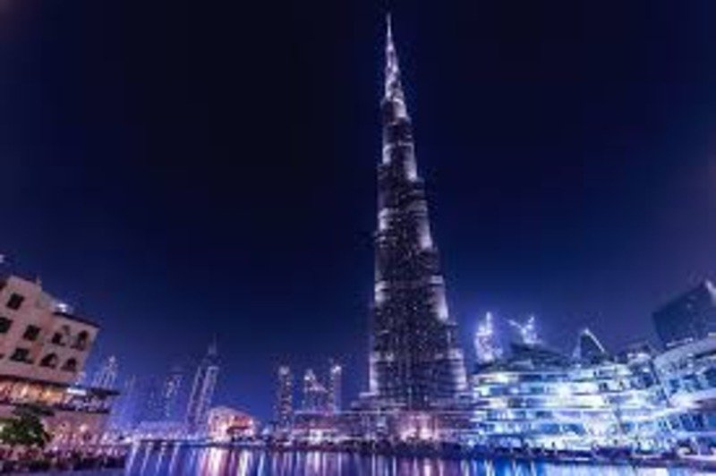 Stunning panoramic view from Burj Khalifa 124th floor